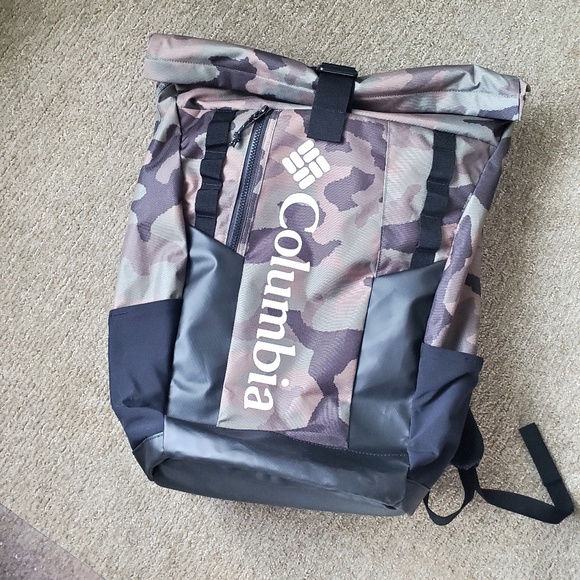 Columbia Handbags - Columbia 25L Rolltop Daypack